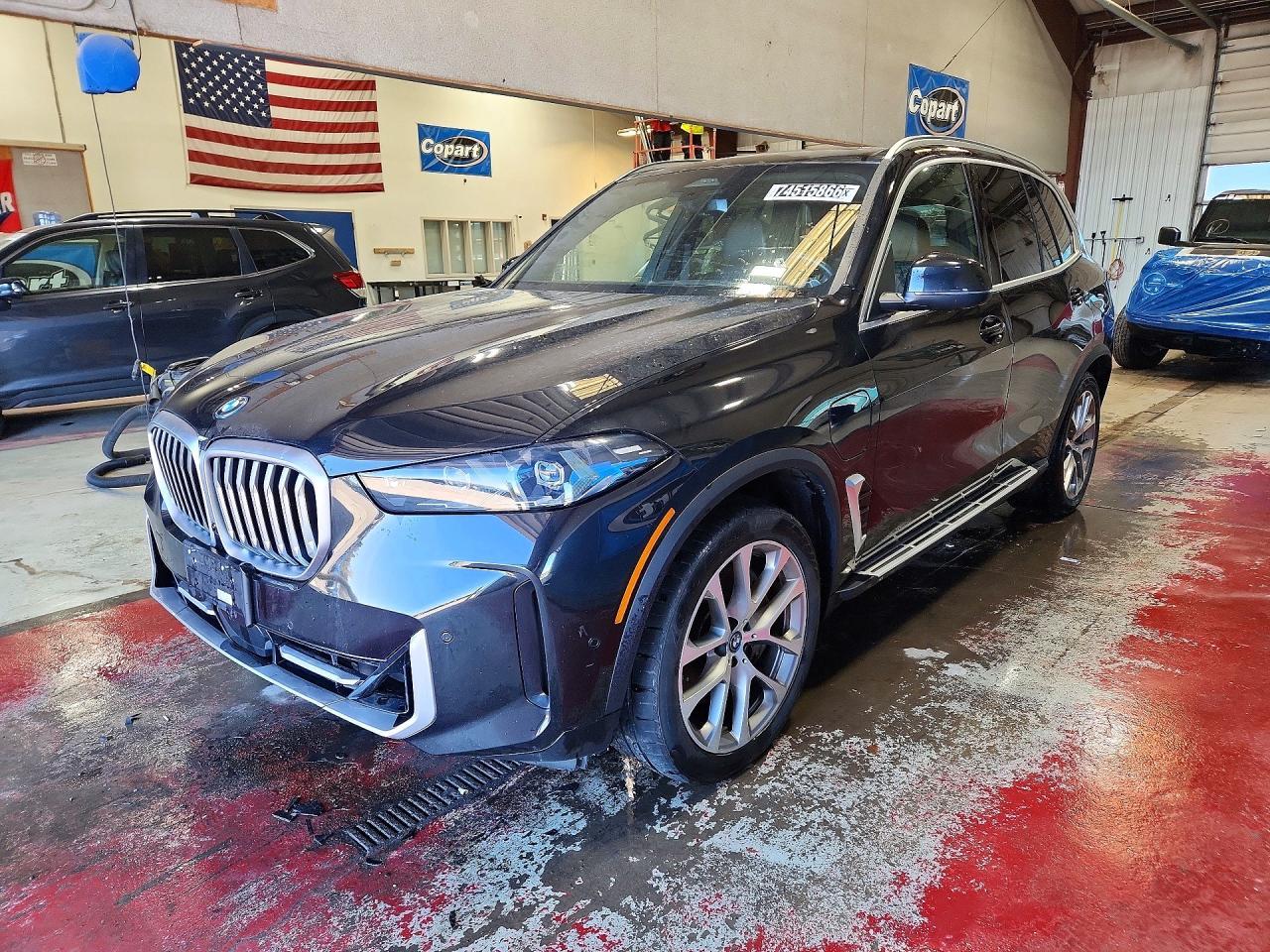 2025 BMW X5 xDrive50E - zdjęcie główne