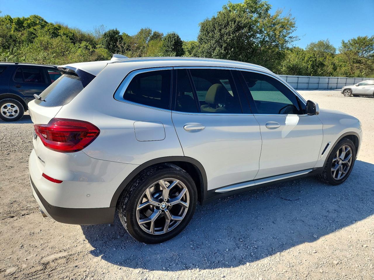 2021 BMW X3 xDrive30I - zdjęcie 3
