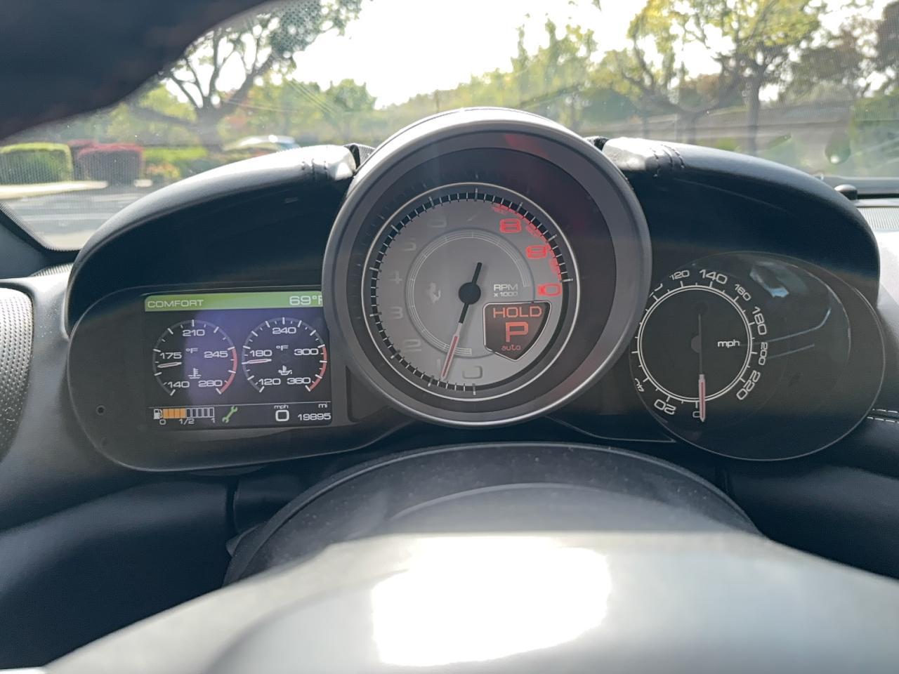 2015 Ferrari California T - zdjęcie 8