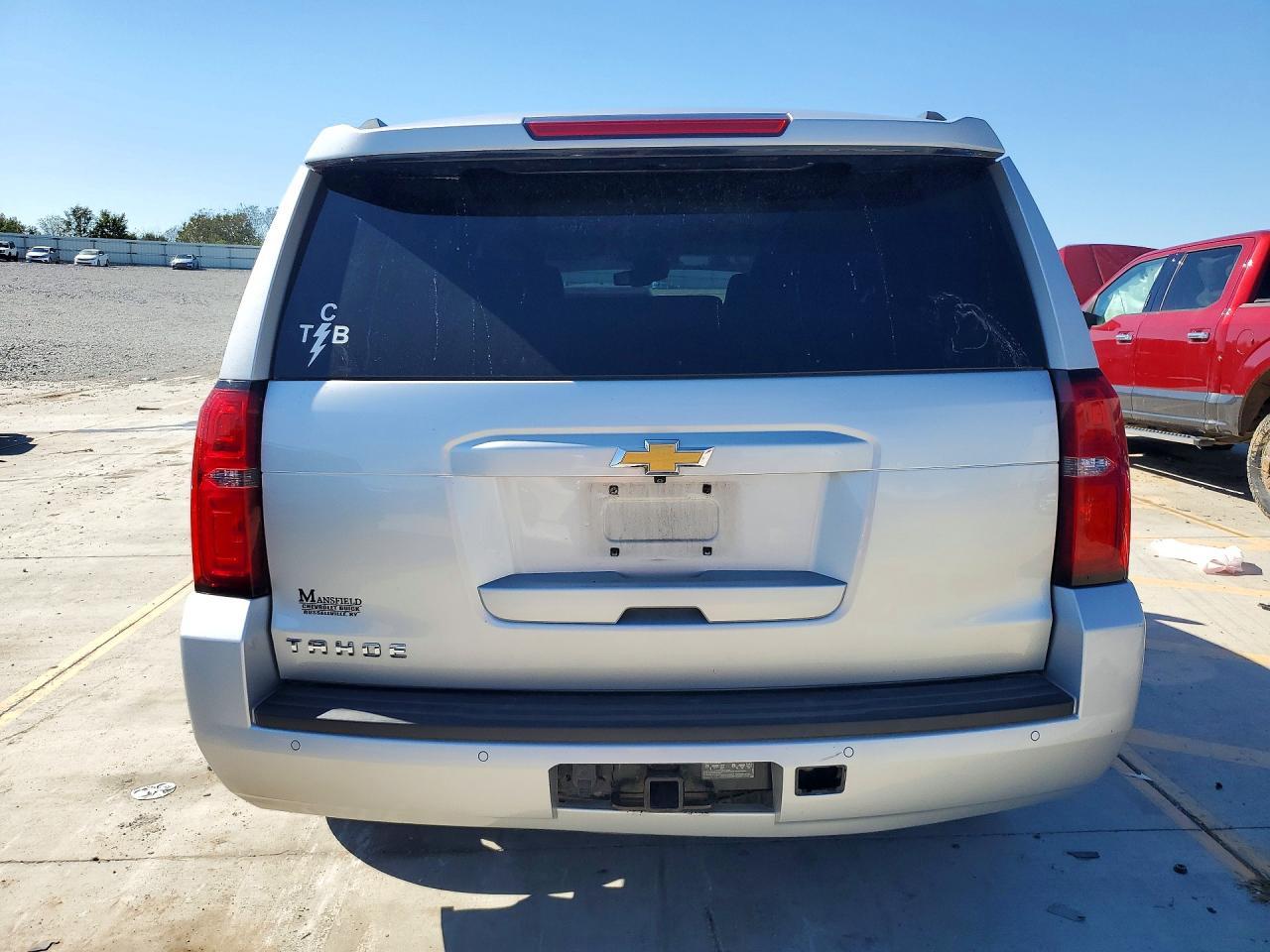 2016 Chevrolet Tahoe K1500 Lt - zdjęcie 6