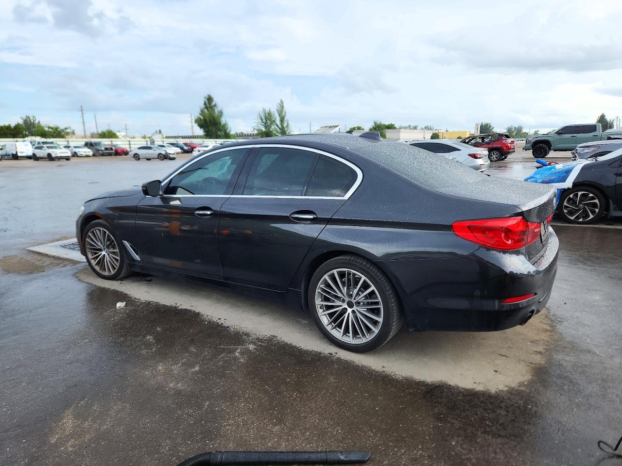 2017 BMW 530 I - zdjęcie 2