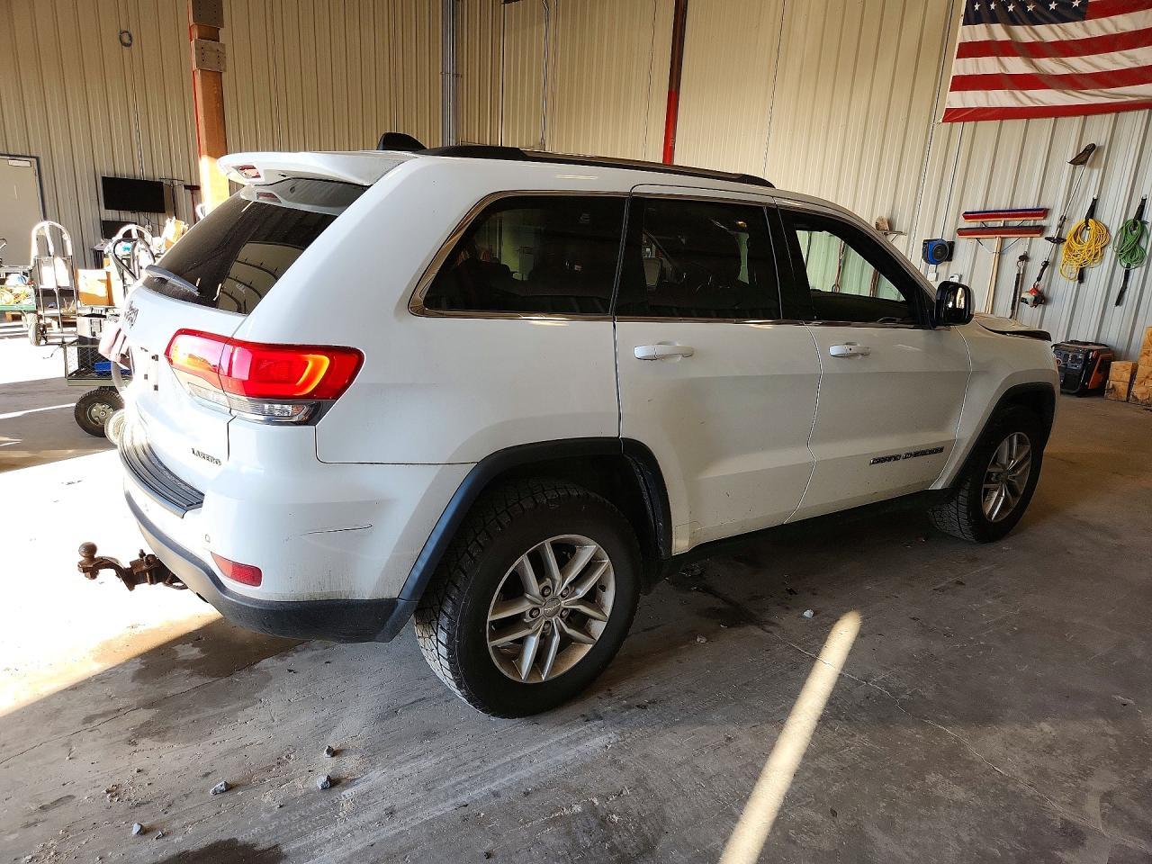 2017 Jeep Grand Cherokee Laredo - zdjęcie 3