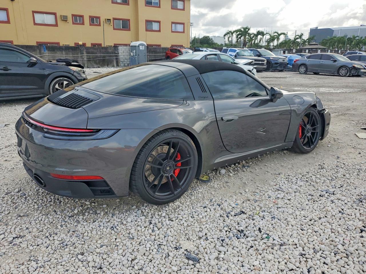 2024 Porsche 911 Targa 4S - zdjęcie 3