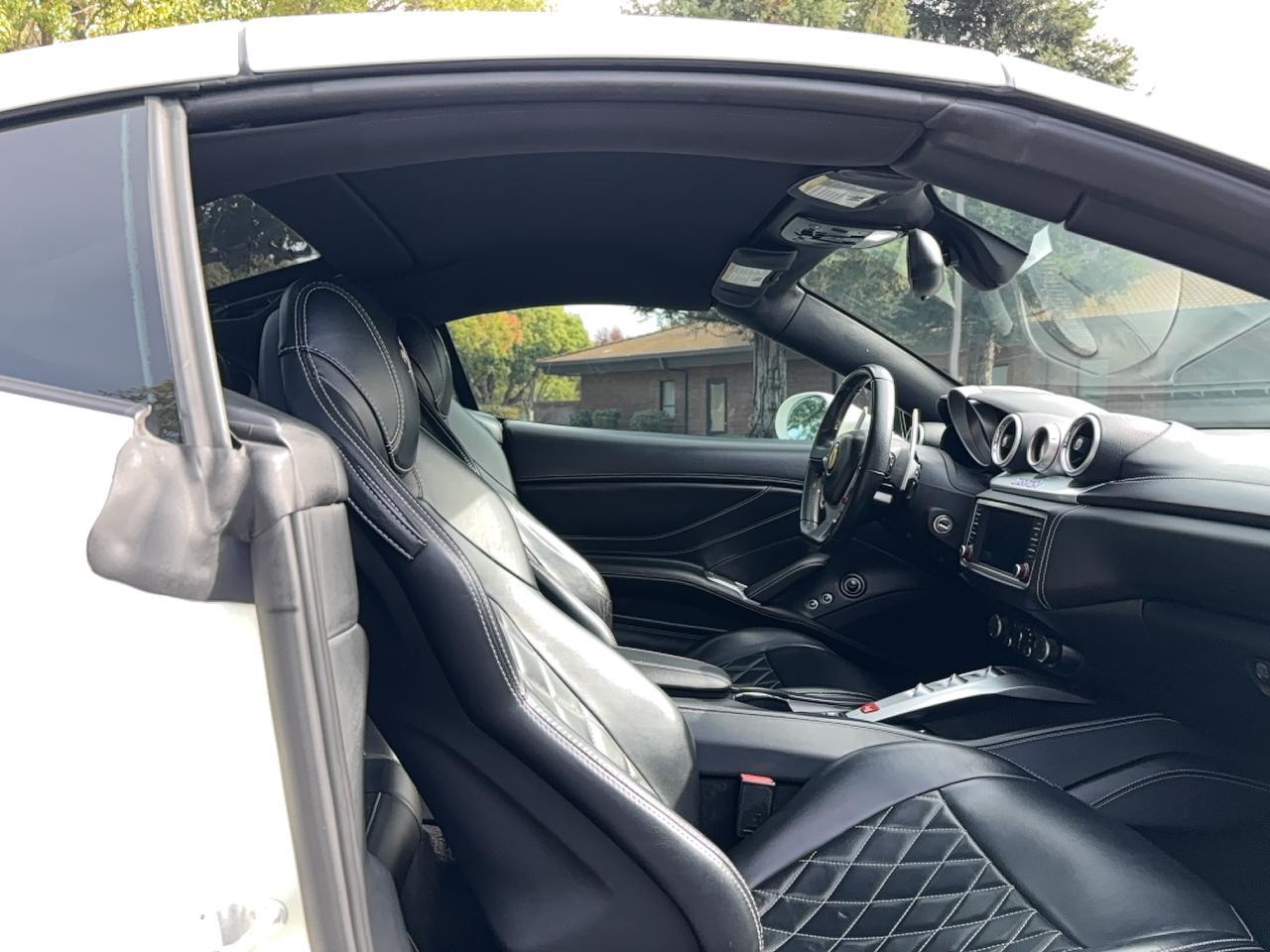 2015 Ferrari California T - zdjęcie 5