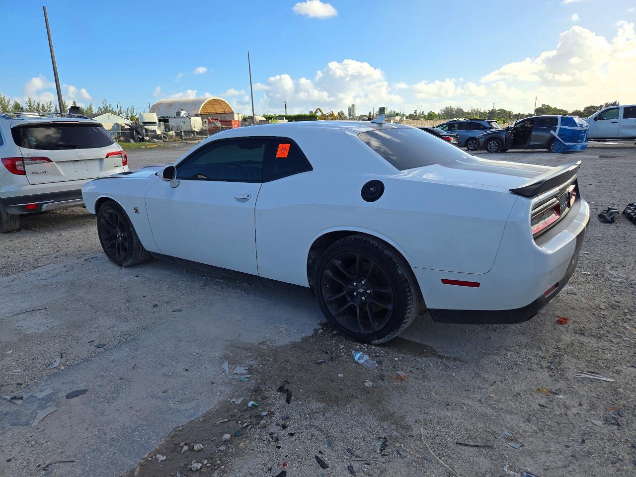 2022 Dodge Challenger R/T Scat Pack - zdjęcie 2