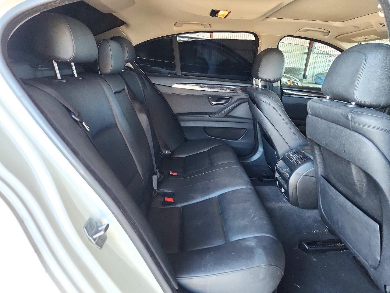 2014 BMW 528 I - zdjęcie 10