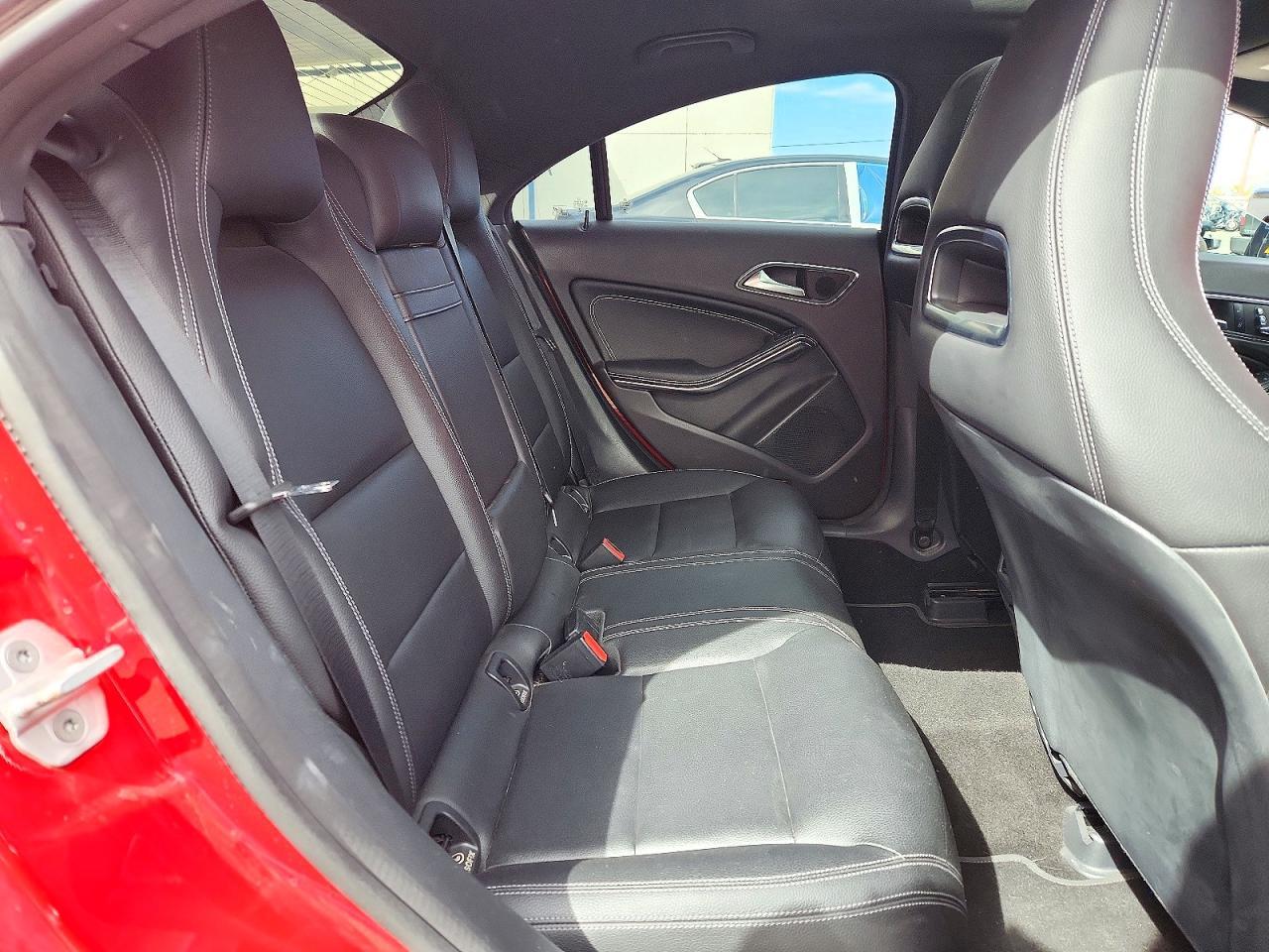 2018 Mercedes-Benz Cla 250 - zdjęcie 10