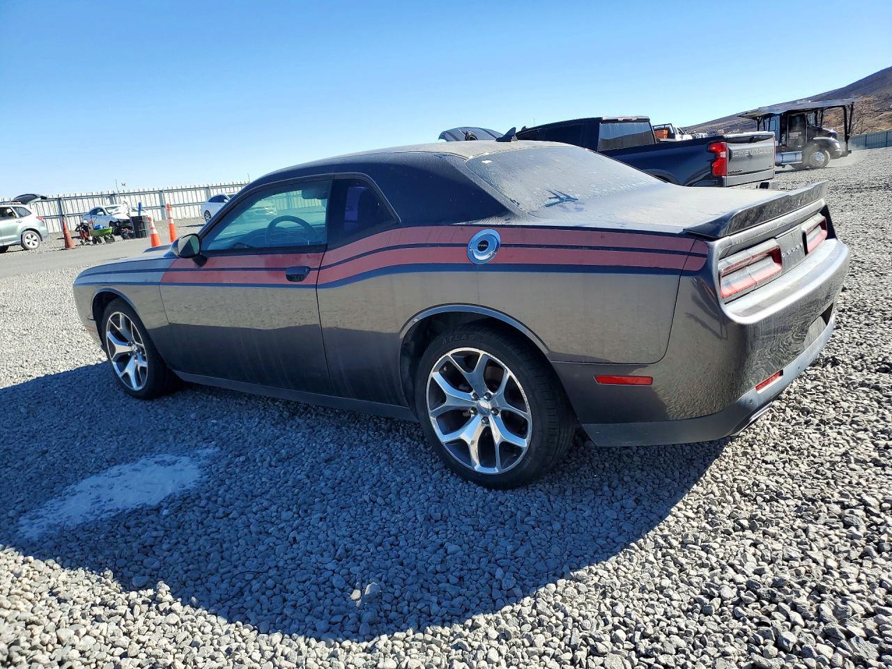 2015 Dodge Challenger Sxt Plus - zdjęcie 2
