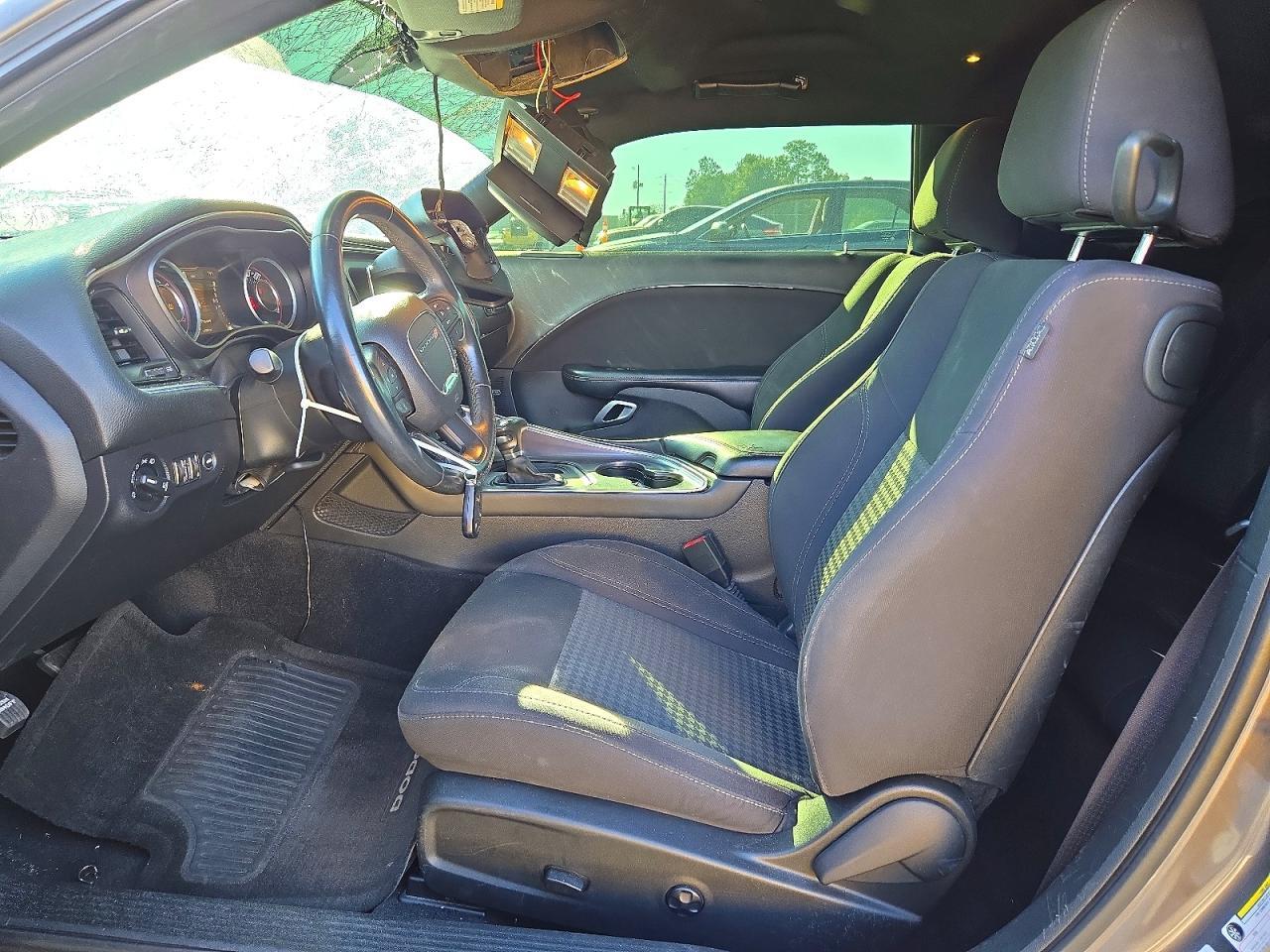 2015 Dodge Challenger R/T - zdjęcie 7