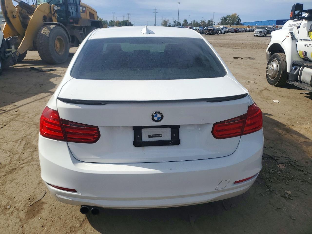 2014 BMW Seria 3 328i - zdjęcie 6