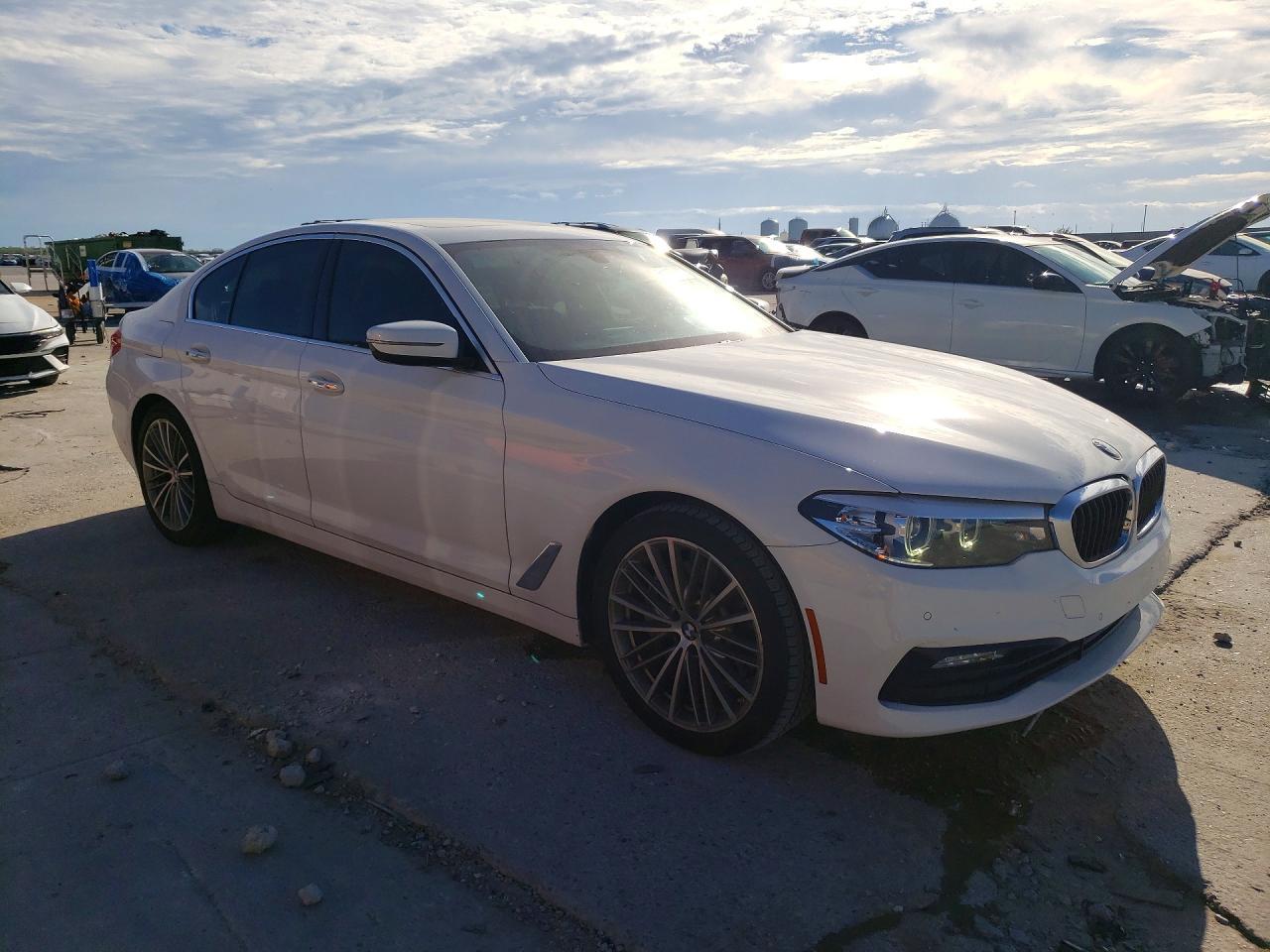 2018 BMW 530 I - zdjęcie 4