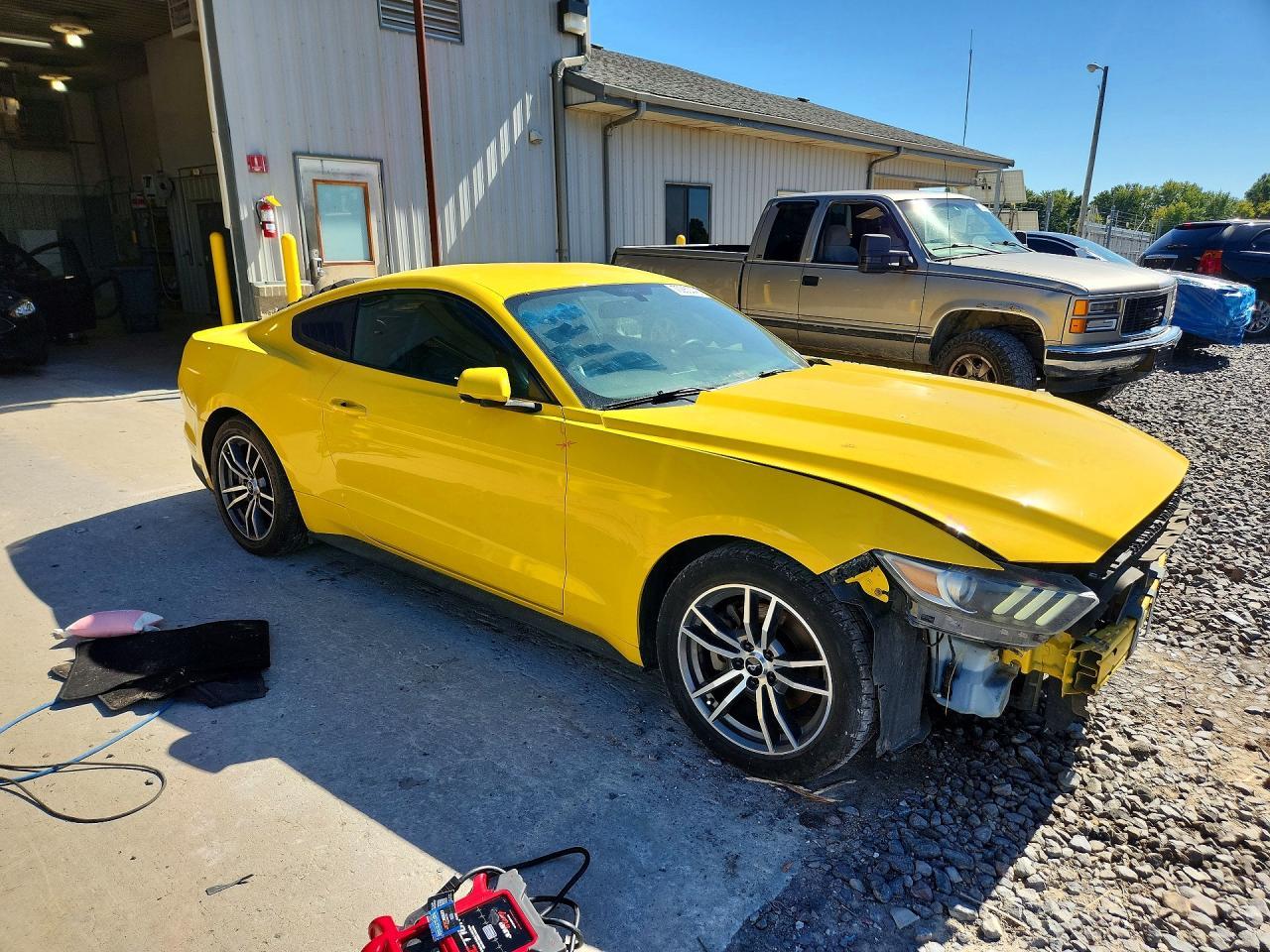 2015 Ford Mustang - zdjęcie 4