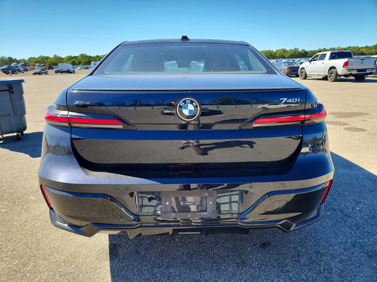 2025 BMW Seria 7 740i - zdjęcie 6