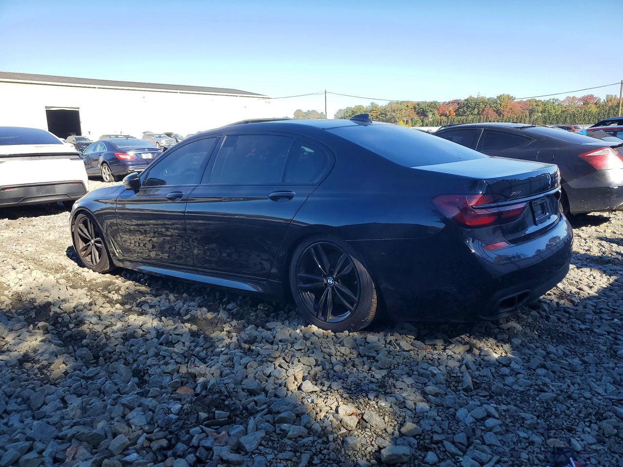 2018 BMW Seria 7 B7 - zdjęcie 2