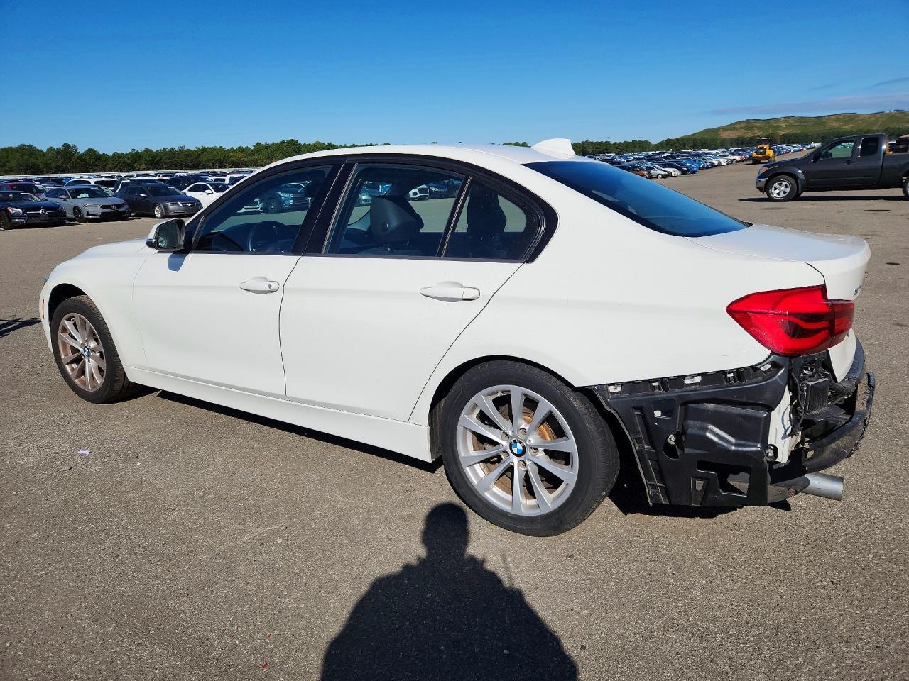 2018 BMW Seria 3 320i - zdjęcie 2