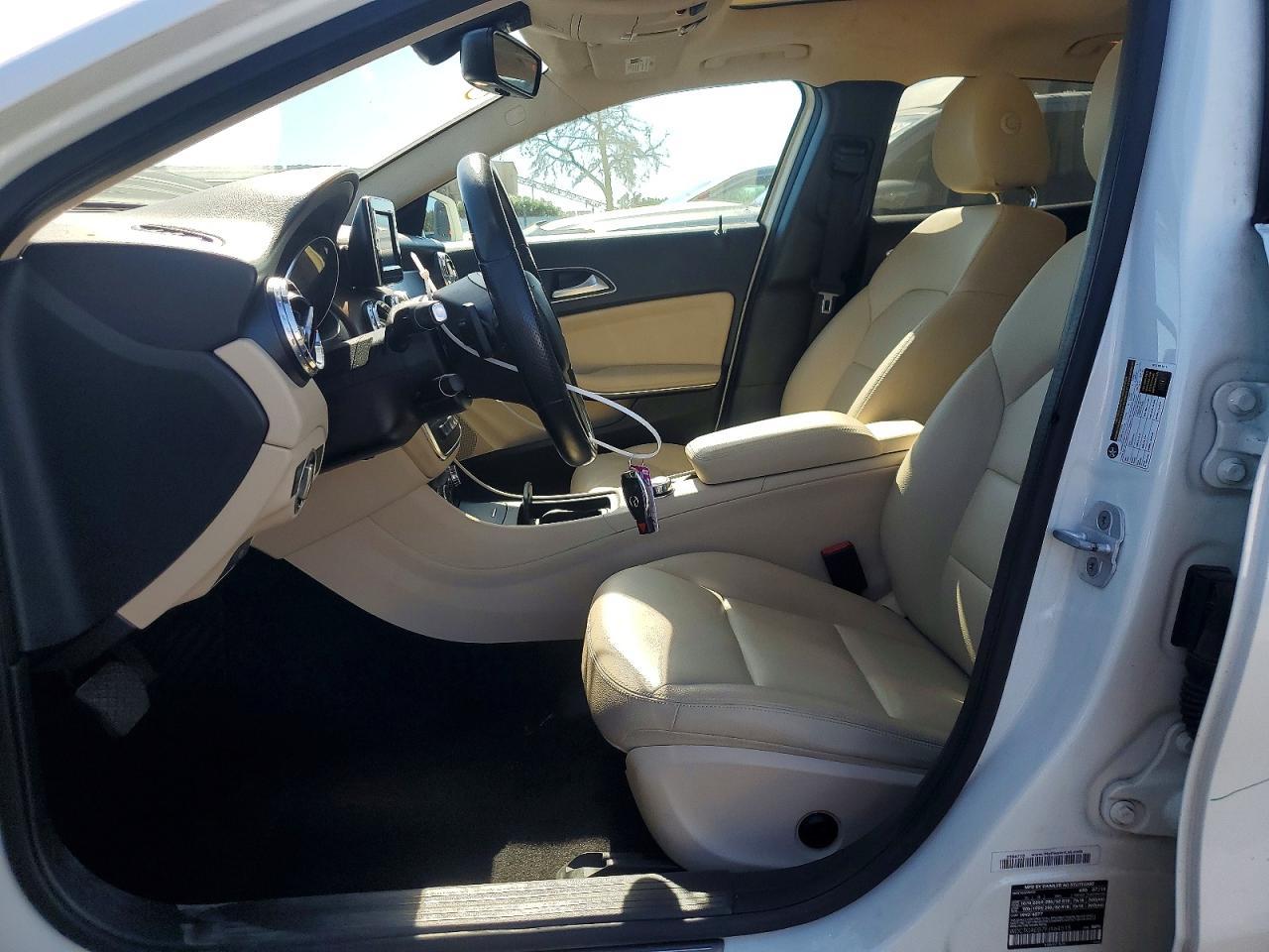 2015 Mercedes-Benz Gla 250 - zdjęcie 7