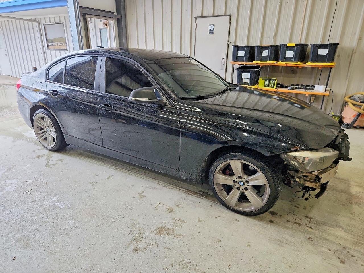 2016 BMW 320 I - zdjęcie 4