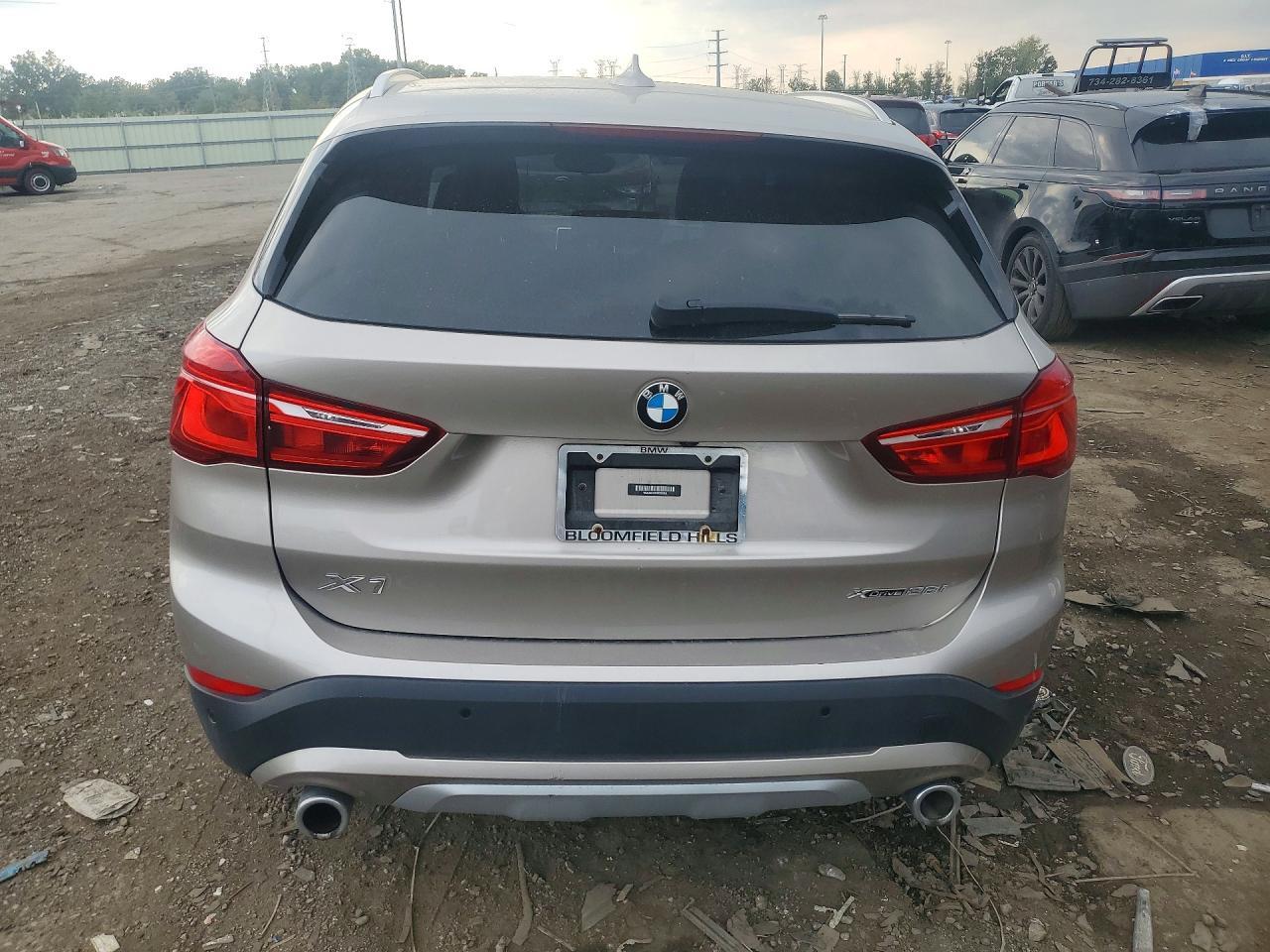 2021 BMW X1 xDrive28I - zdjęcie 6