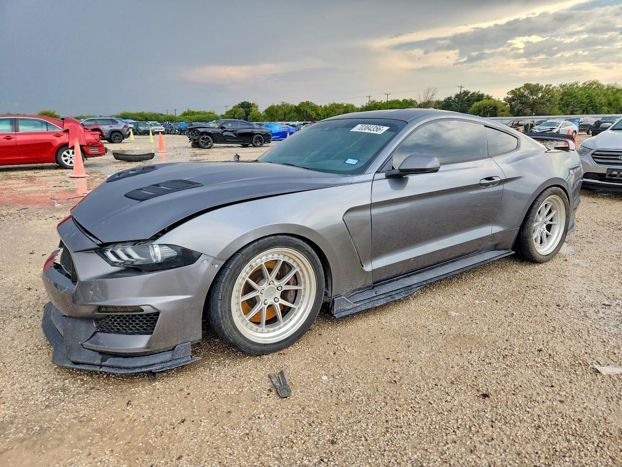 2021 Ford Mustang Gt - zdjęcie główne