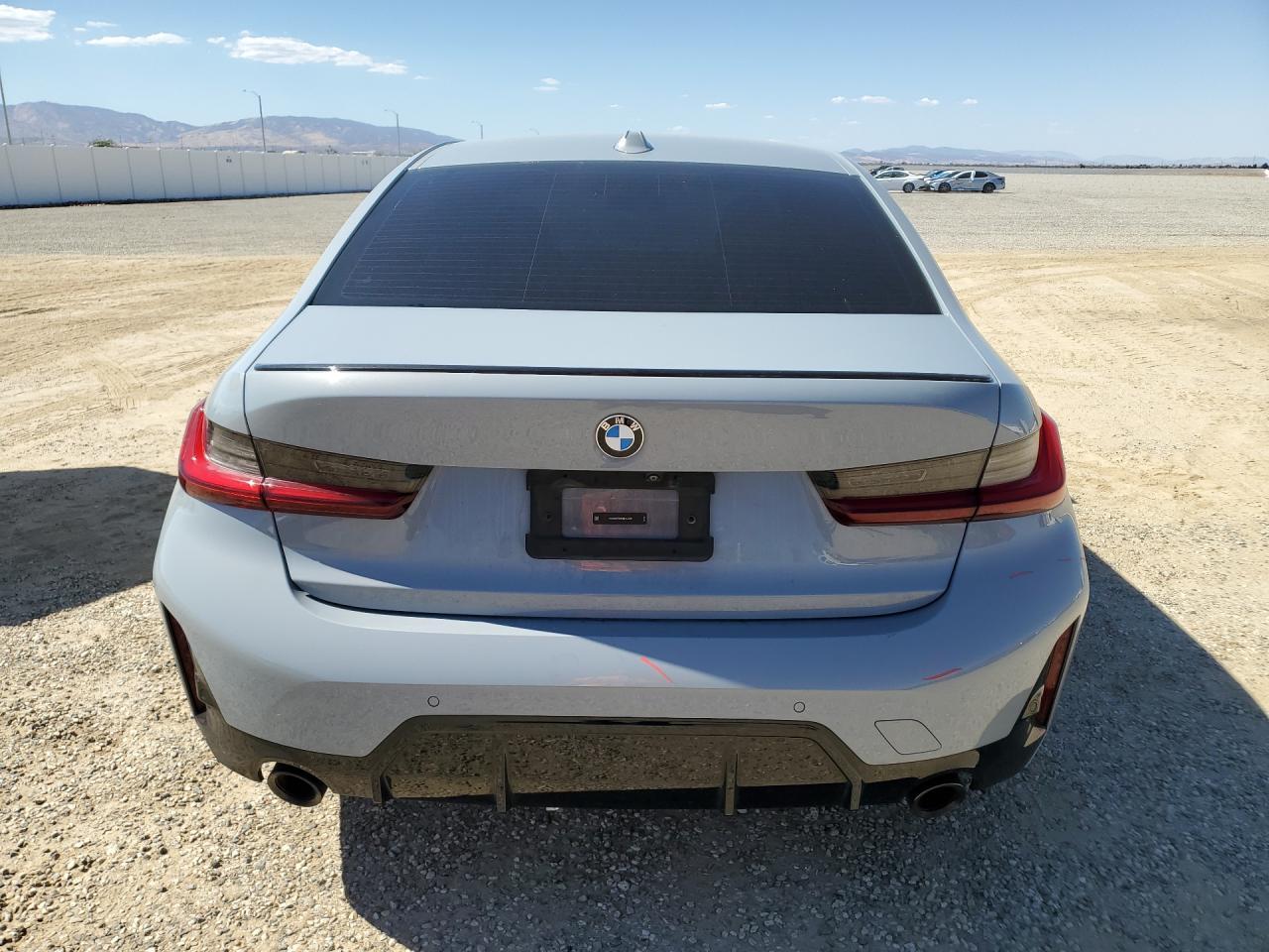 2023 BMW 330I - zdjęcie 6