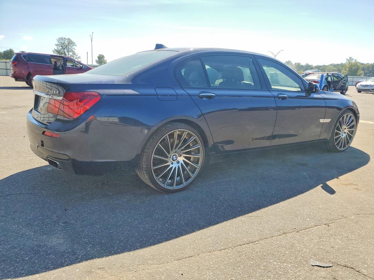 2014 BMW 750Li - zdjęcie 3