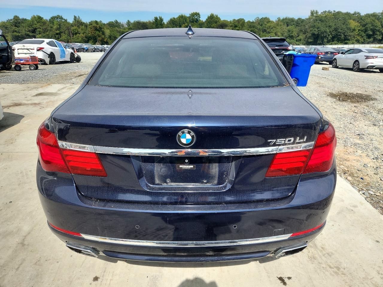 2015 BMW 750 Li - zdjęcie 6