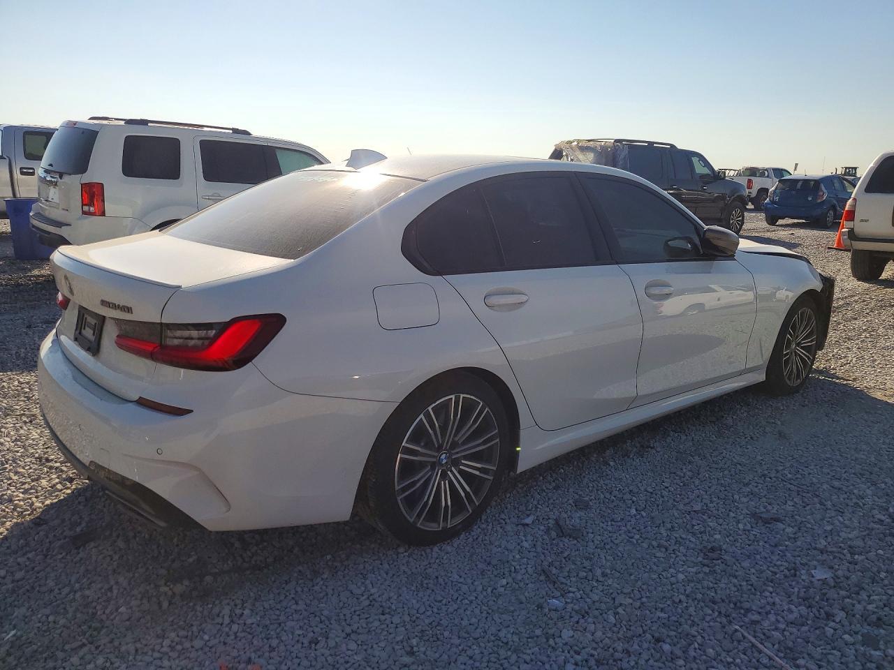 2021 BMW M340I - zdjęcie 3