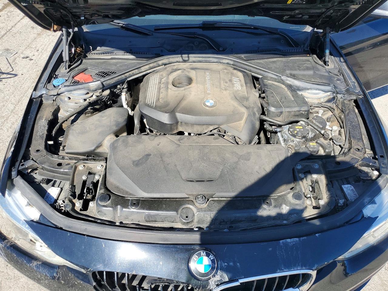 2018 BMW Seria 3 330i - zdjęcie 11
