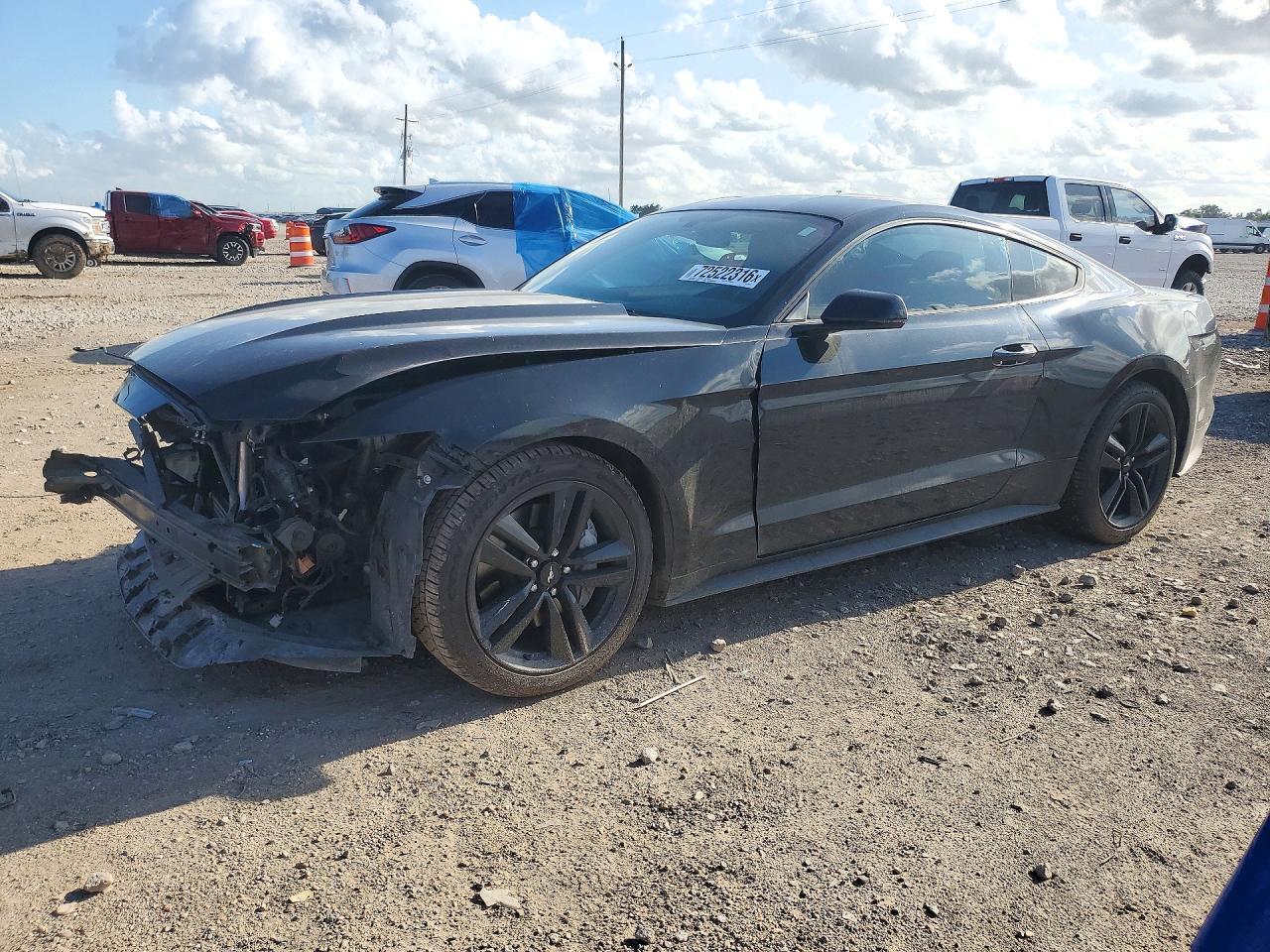 2017 Ford Mustang - zdjęcie główne