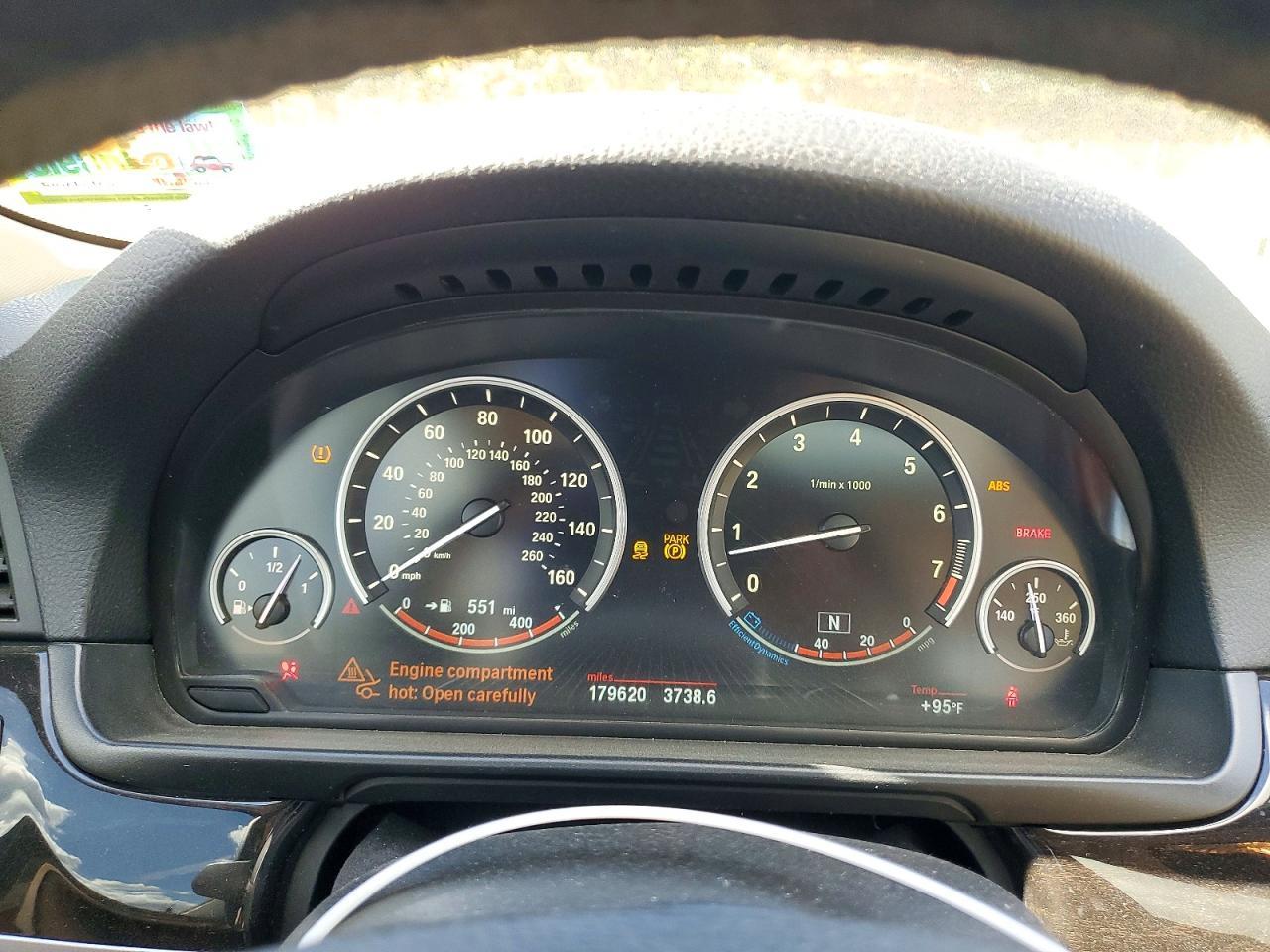 2014 BMW Seria 5 535i - zdjęcie 9