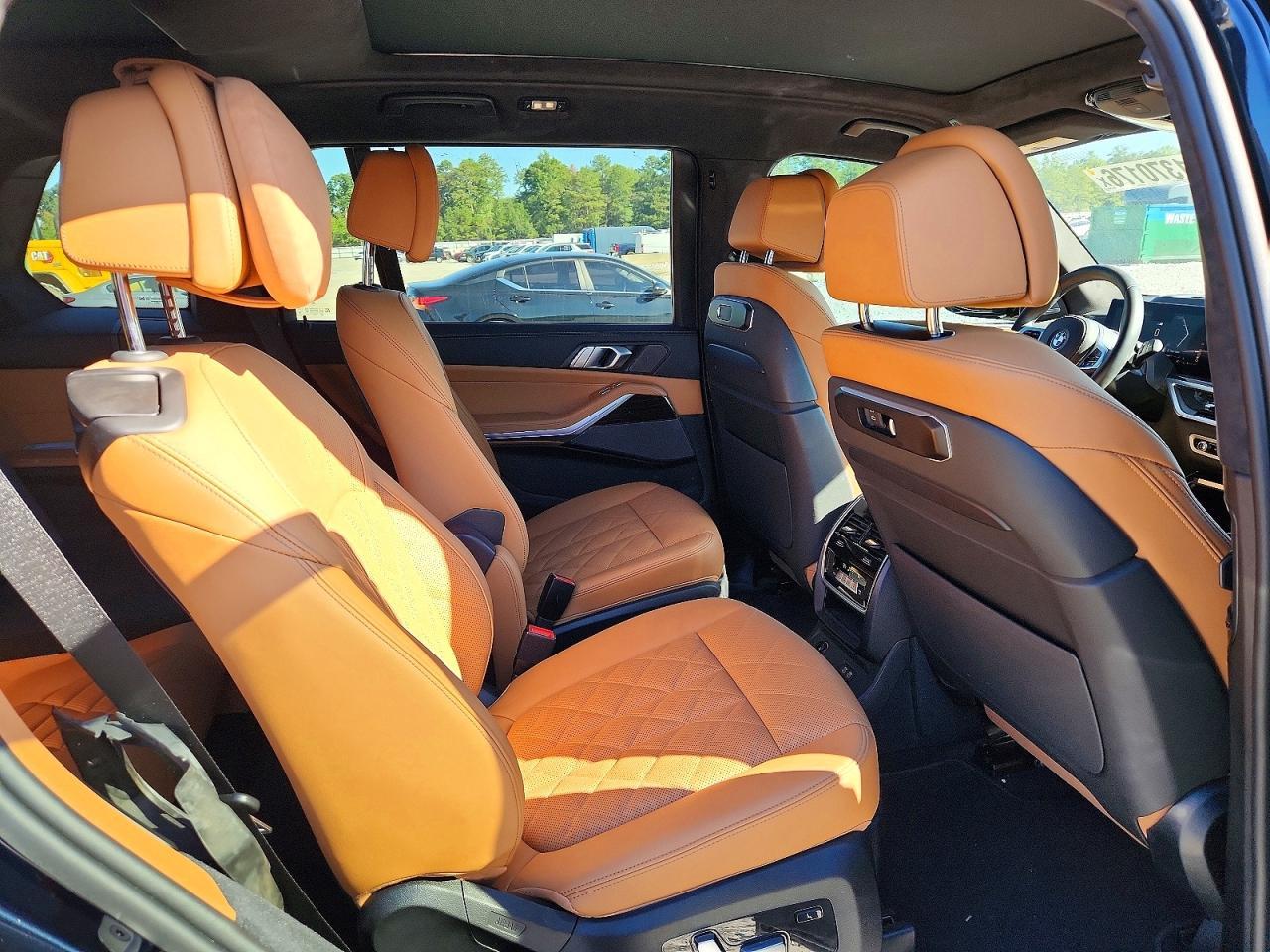 2025 BMW X7 xDrive40I - zdjęcie 11