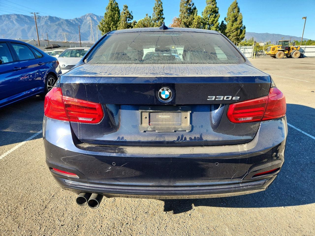 2017 BMW 330E - zdjęcie 6