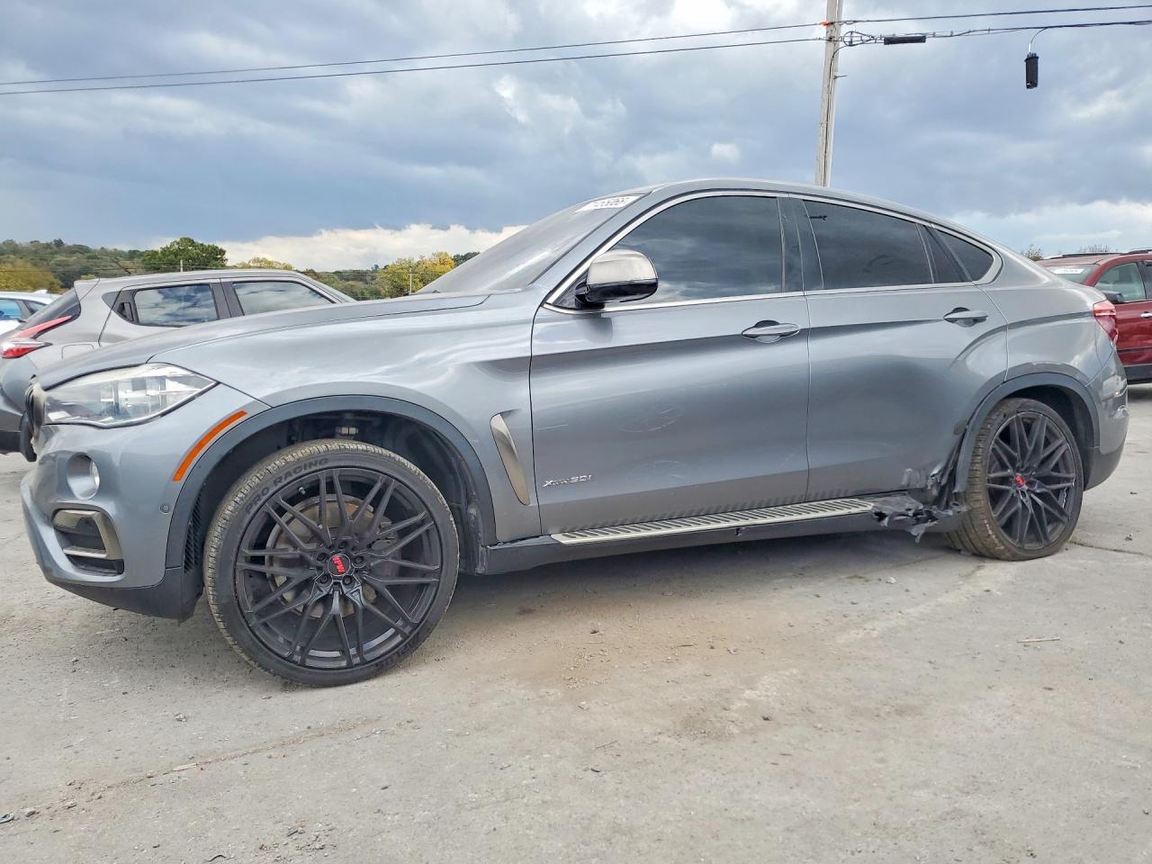 2019 BMW X6 xDrive50I - zdjęcie główne