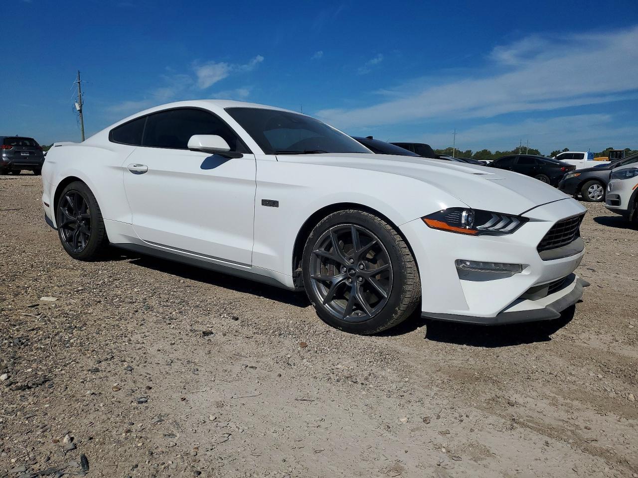 2021 Ford Mustang - zdjęcie 4