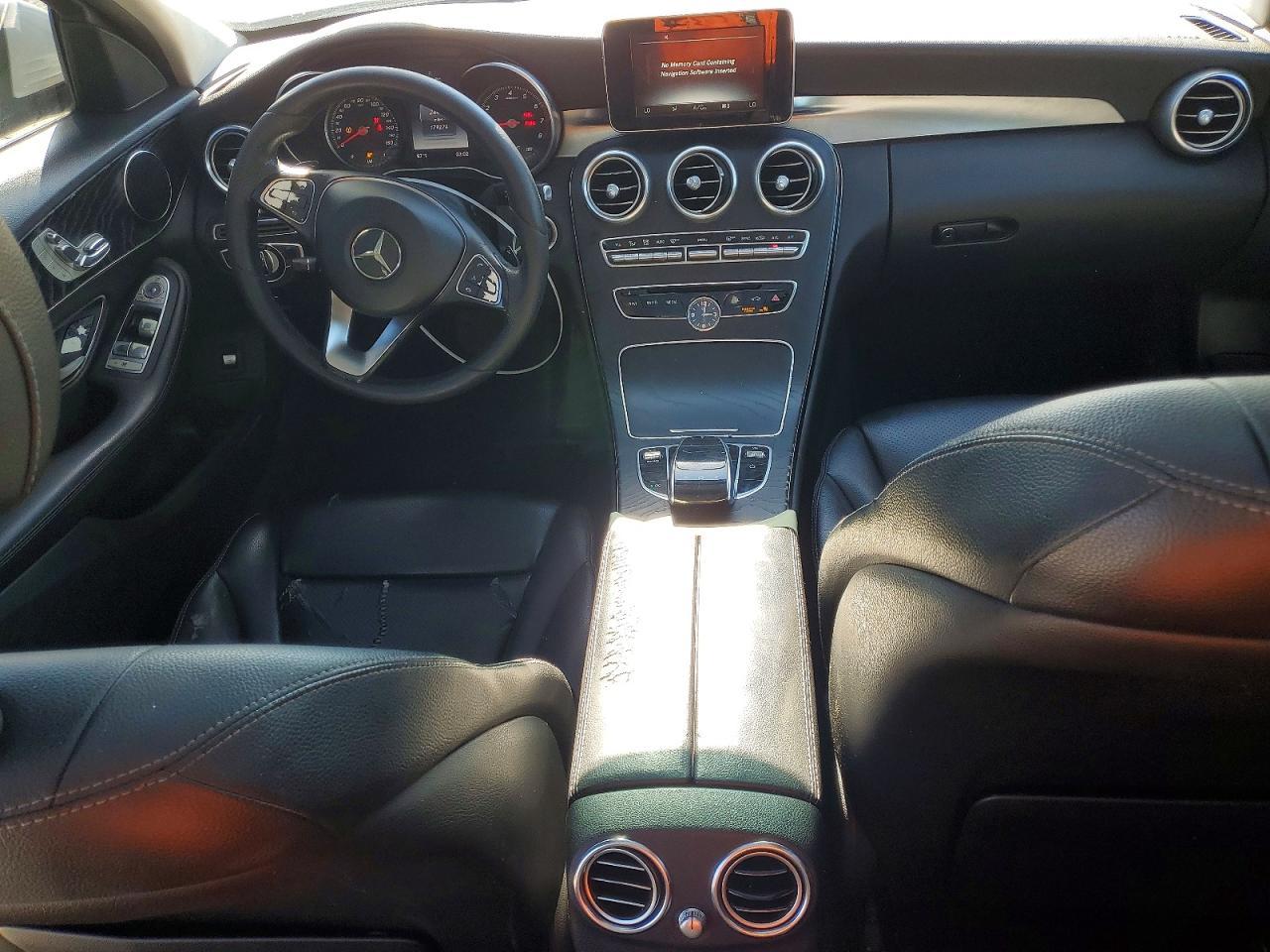 2016 Mercedes-Benz C 300 - zdjęcie 8