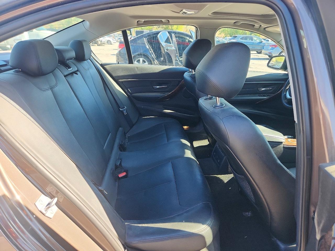 2014 BMW Seria 3 328i - zdjęcie 10