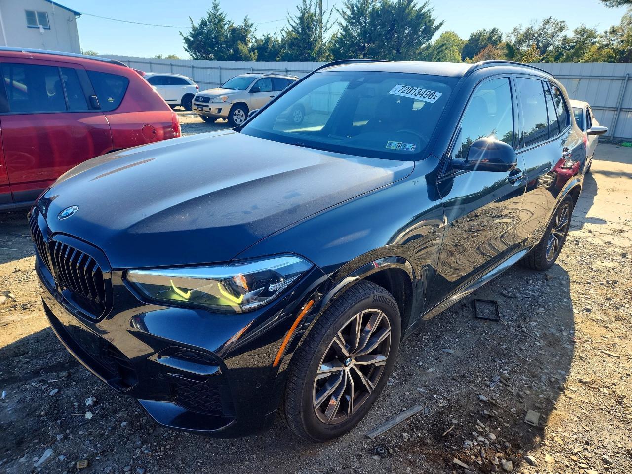 2022 BMW X5 xDrive40I - zdjęcie główne