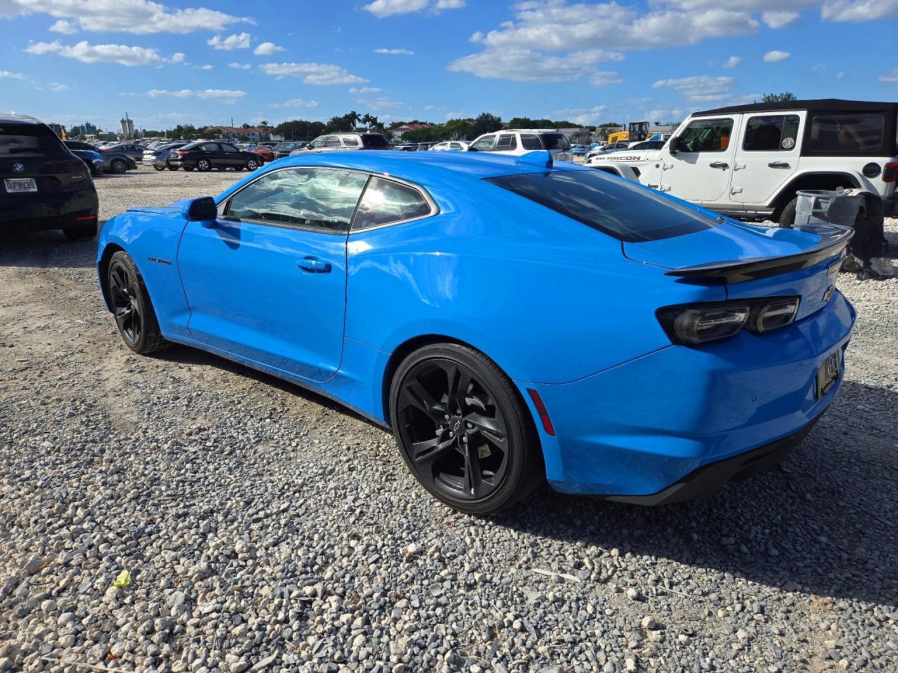 2023 Chevrolet Camaro Lt - zdjęcie 2
