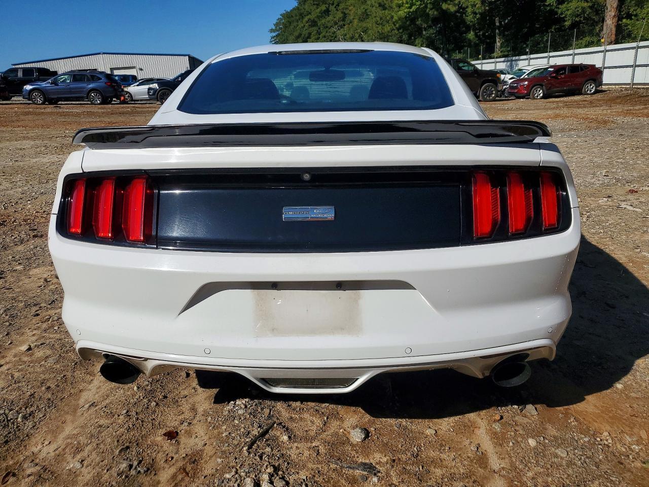 2016 Ford Mustang - zdjęcie 6