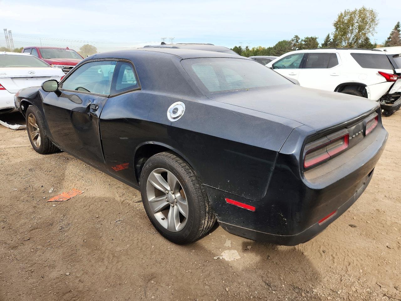 2016 Dodge Challenger Sxt - zdjęcie 2