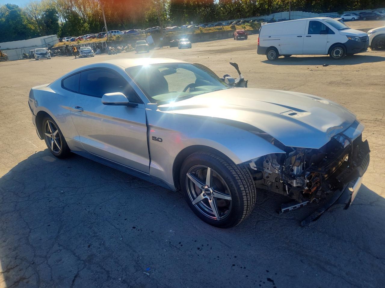 2019 Ford Mustang Gt - zdjęcie 4