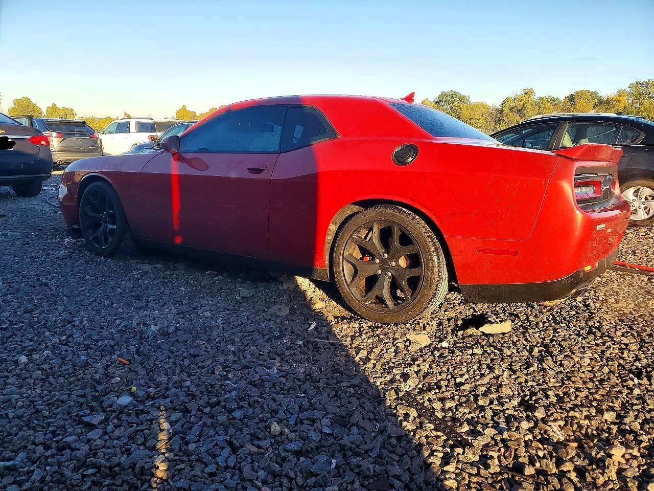 2015 Dodge Challenger Sxt - zdjęcie 2