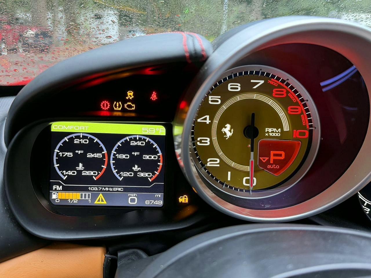 2016 Ferrari California T - zdjęcie 9