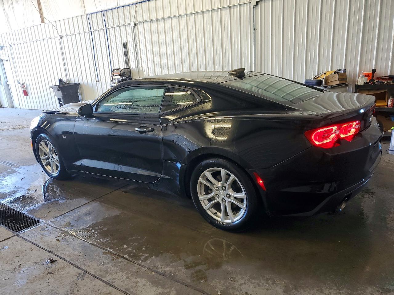 2021 Chevrolet Camaro Ls - zdjęcie 2