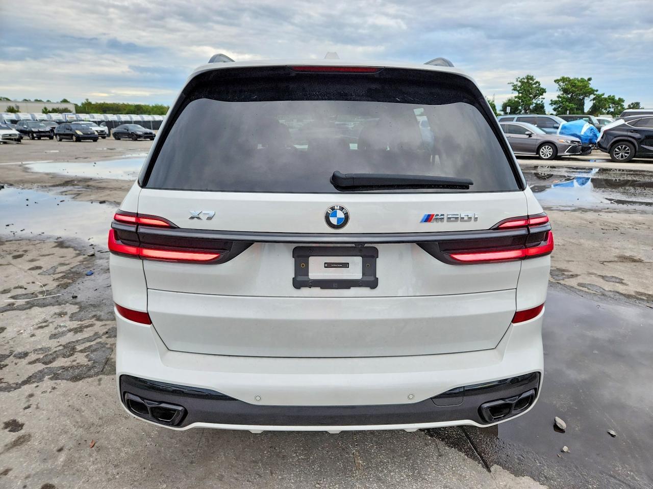 2026 BMW X7 M60I - zdjęcie 6