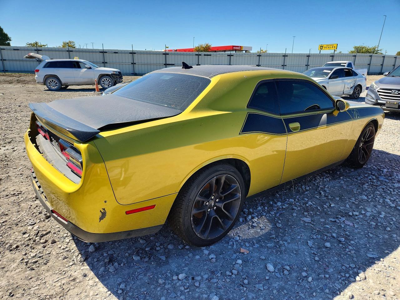 2021 Dodge Challenger R/T - zdjęcie 3