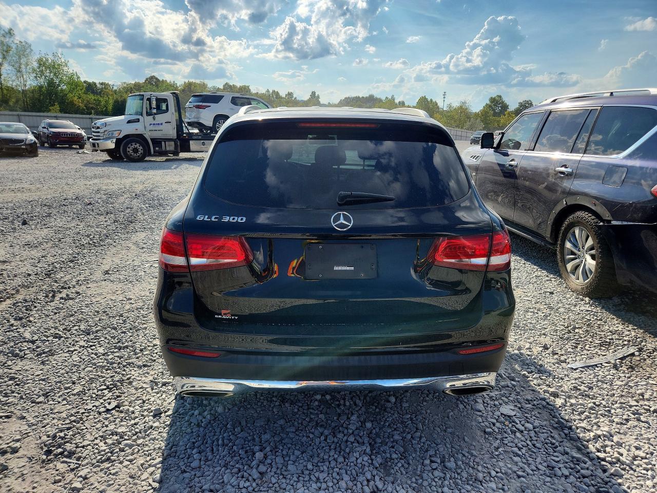 2017 Mercedes-Benz Glc 300 - zdjęcie 6