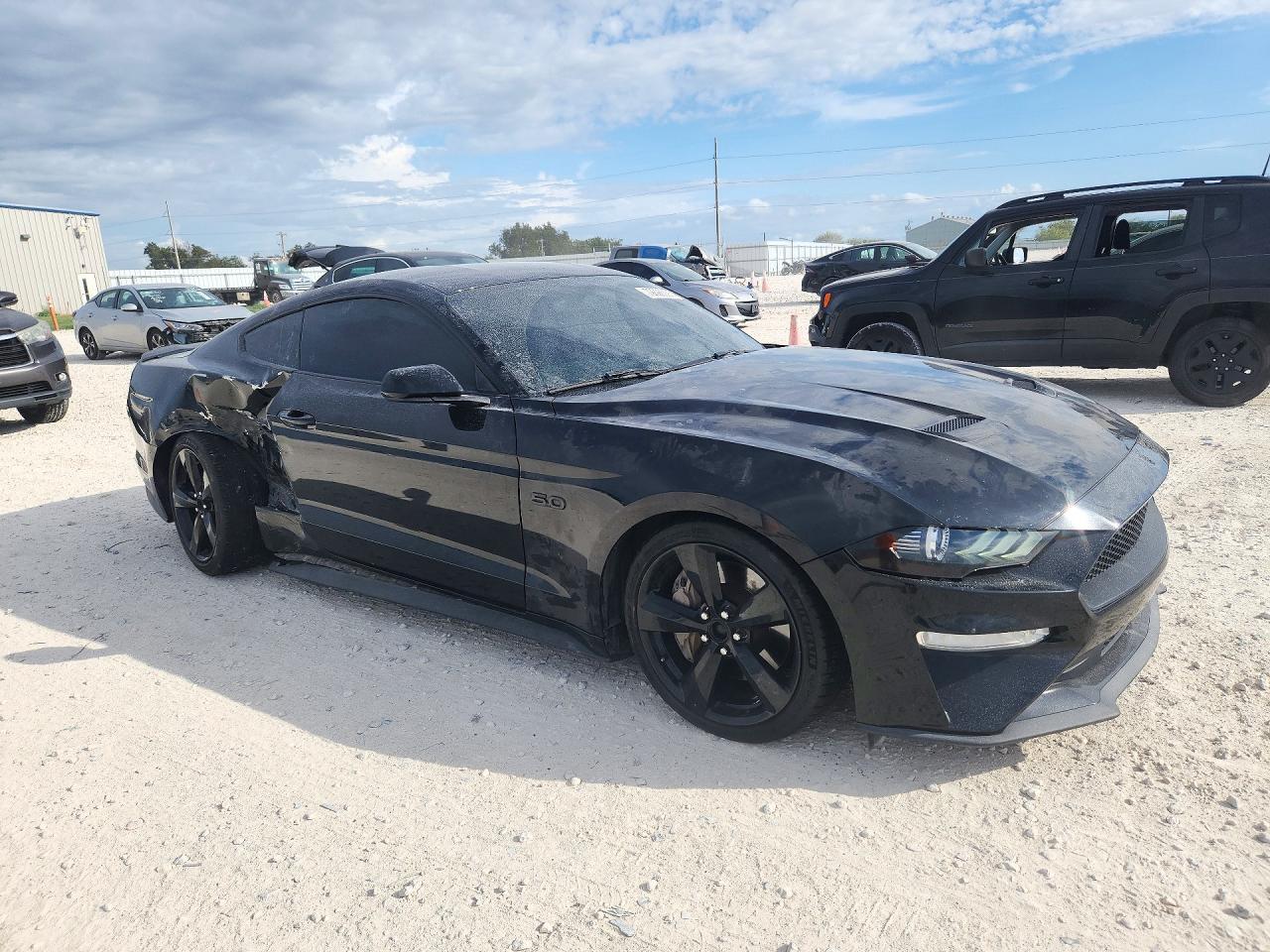 2019 Ford Mustang Gt - zdjęcie 4