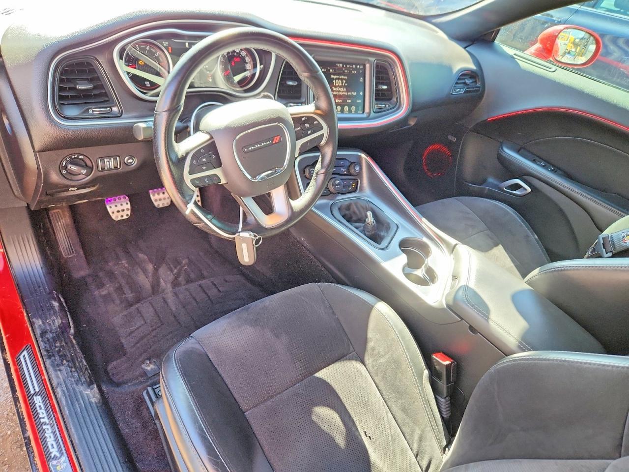2016 Dodge Challenger R/T Scat Pack - zdjęcie 8