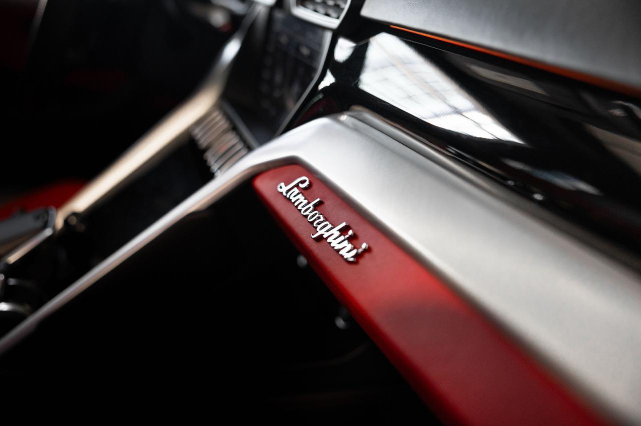 2019 Lamborghini Urus - zdjęcie 13